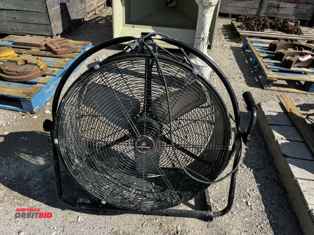 Lot 1-6956 - (1) County Line 24" floor fan, 2-speed, 120V, in working condition.