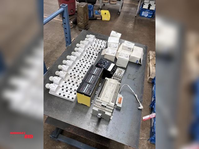 Lot 1-3622 - Mitsubishi PLC, Zip Ports Juction Blocks, Eaton Powerline Filters, and more