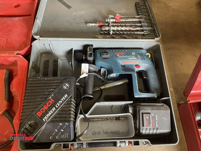 Lot 1-6173 - (1) Bosch "The Annihilator" model 11225VSR, cordless hammer drill, 24V, includes battery, charger, c...