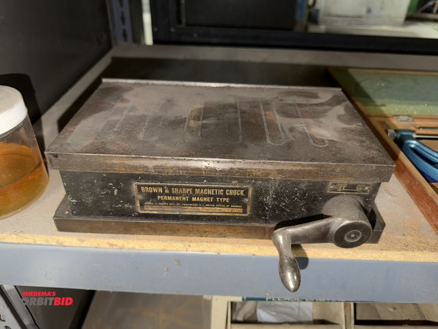 Lot 1-18946 - (1) Brown &amp; Sharpe magnetic chuck, 10.5" x 5.5".