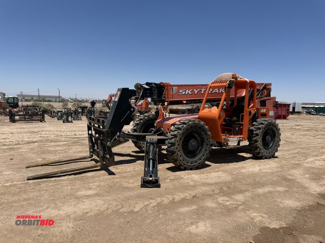 Lot 1-18116 - *REMOVED FROM AUCTION**JLG/Skytrak 10054 Telescoping Boom Rough Terrain Lift Truck