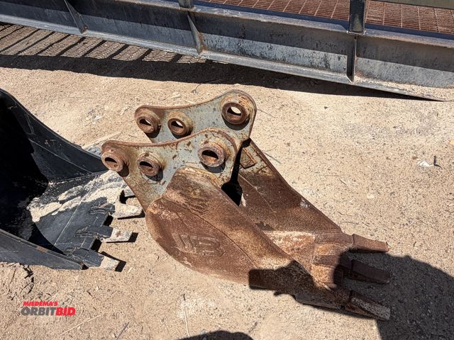 Lot 1-18322 - (1) New Holland E55 excavator bucket, 3 tine, 11-1/2" wide x 6" inside pin diameter