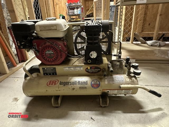 Lot 1-251 - (1) Ingersoll-Rand, model SS3, portable, gas powered dual tank air compressor with a Honda, model GX...