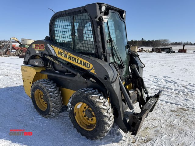 Lot 1-11757 - (1) New Holland L218 skid steer, S/N NFM410274, Product ID #JAF0L218CFM410274, 10-16.5 tires, enclos...