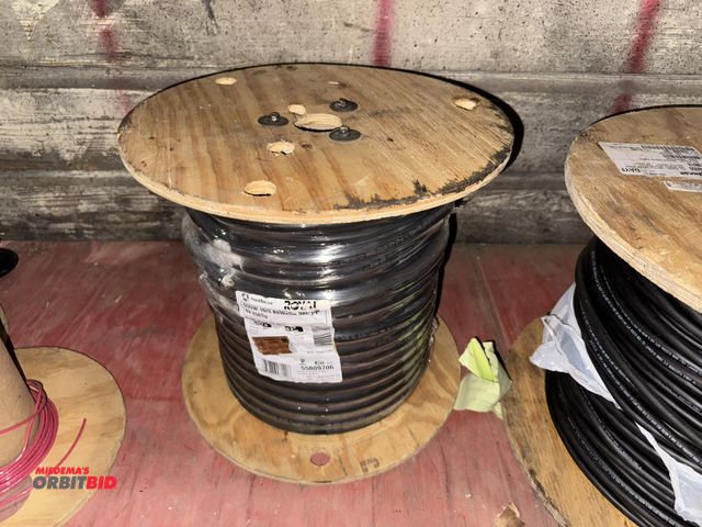 Lot 1-4527 - (1) full spool of 3-conductor, 10 gauge wire, 250' roll.