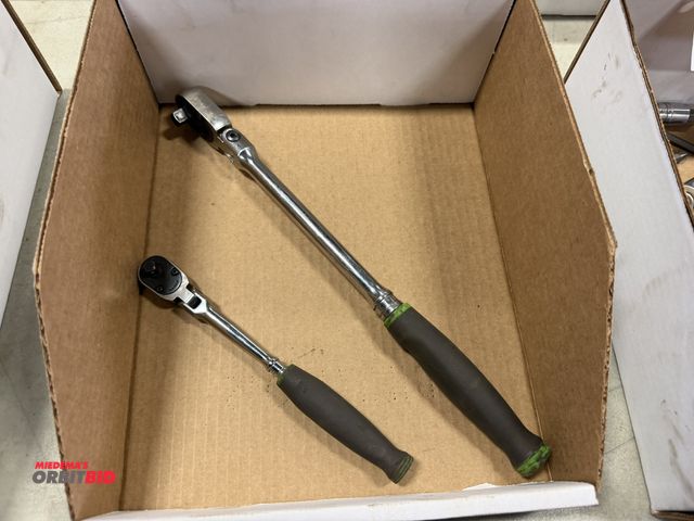 Lot 1-18409 - (1) Snap-On swivel head 1/4" drive ratchet, and (1) Snap-On swivel head 3/8" drive ratchet.