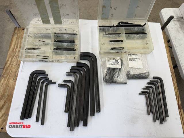 Lot 1-6167 - Large lot of assorted metric and SAE Allen wrenches.