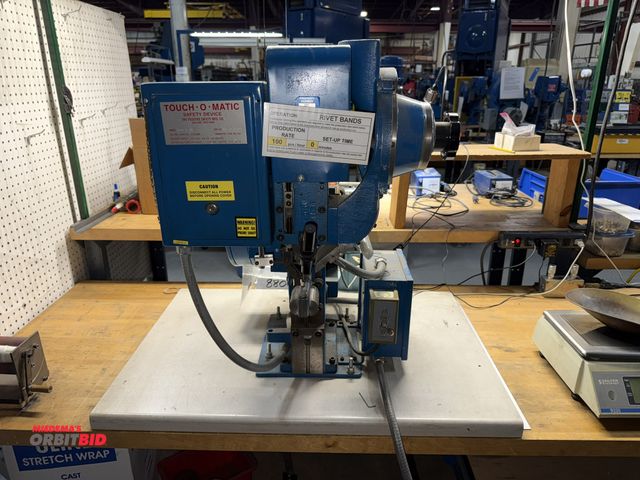 Lot 1-18835 - (1) 2006 Chicago Rivet, model 450, rivet machine, S/N 4124-SS, .078" with max. rivet size of .156" x...