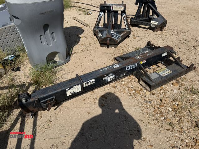 Lot 1-9565 - (1) 2019 Star Industries universal fit heavy duty jib, model 1360B, fork mounted, 4,000 max. lift ca...
