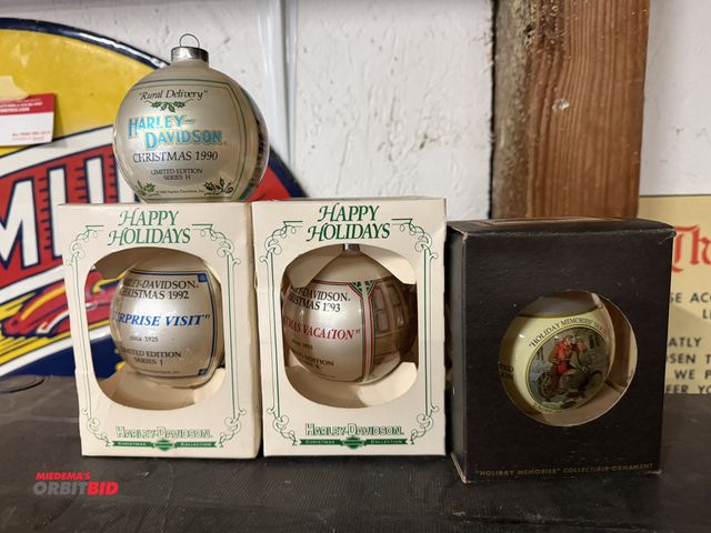 Lot 1-8252 - Lot of Harley Davidson collector Christmas bulbs, includes 1990 "Rural Delivery", 1992 "A Surprise V...