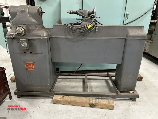 Lot 1-19167 - (1) Brodhead-Garrett Company "J-Line", model J-170, wood lathe, with 12" swing, 36" bed, 8-speed spi...