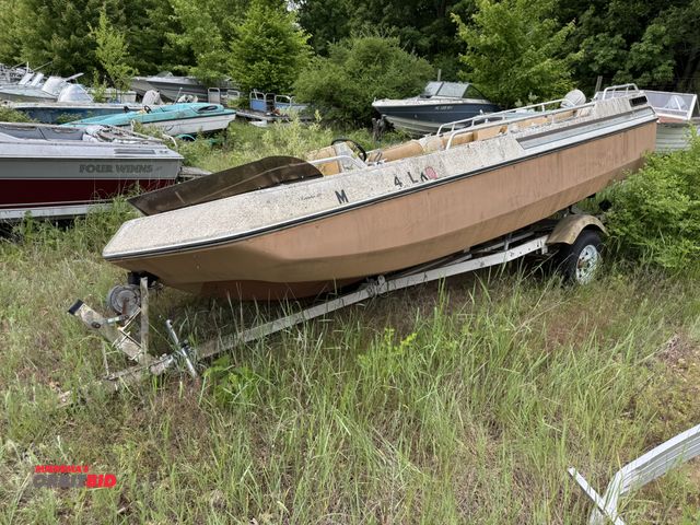 Lot 1-6636 - (1) Four Winns Canadian 170 deck boat, for parts or repair only, Mercruiser 470 motor, outdrive, sev...