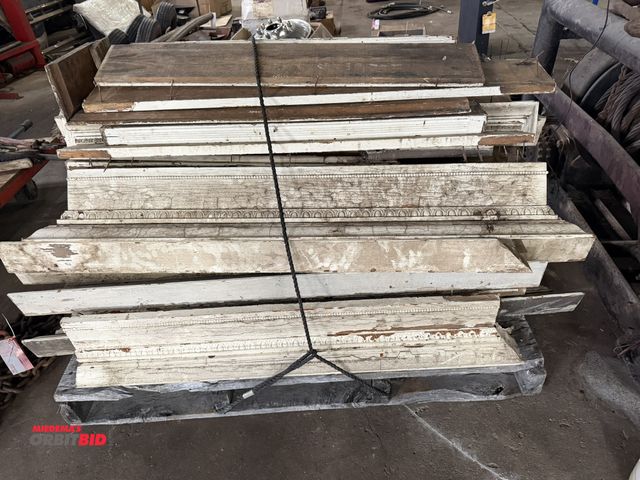 Lot 1-1189 - Skid of vintage wood trim molding.