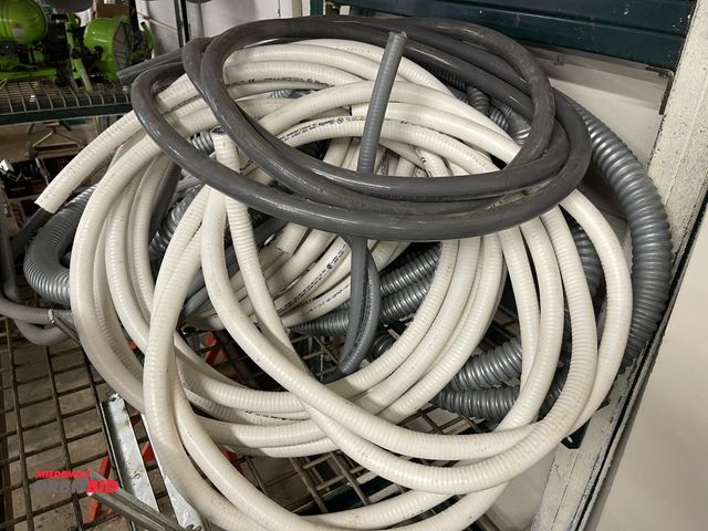 Lot 1-6257 - Large lot of assorted flexible conduit, includes Seal Tight Metal Flex, and Aqualight liquid tight c...