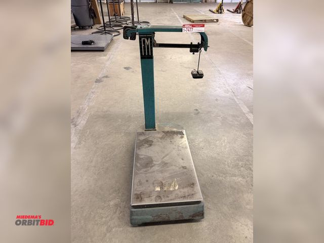 Lot 1-7477 - Fairbanks-Morse 1124A Portable Platform Scale,  1000 Lb. Capacity S/N. G490836