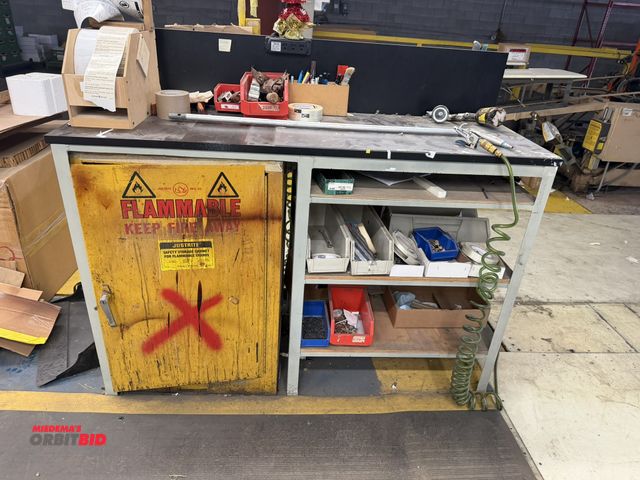 Orbitbid.com - Lot 1-17754 - (1) Steel work bench, 56