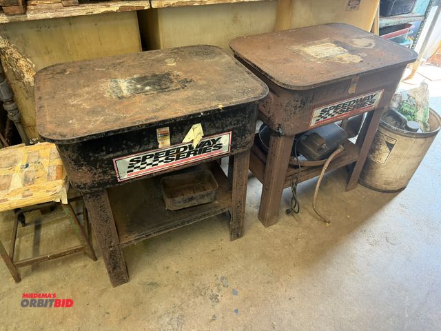 Lot 1-18592 - Lot of (2) Speedway solvent type parts washers, 1 has 110V electricity running to it, the other does...