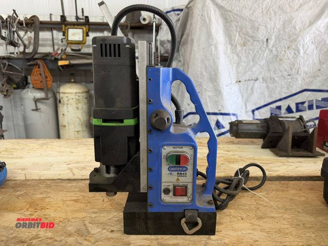 Lot 1-1322 - (1) Champion RB45 Series MAG drill, S/N L 1633.
