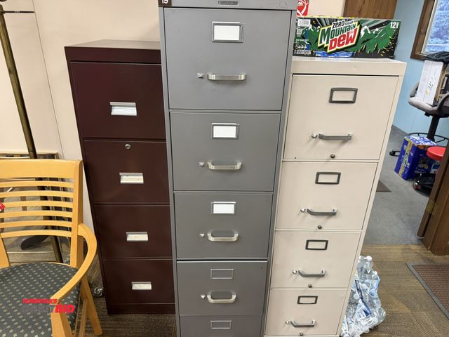 Lot 1-15519 - Lot of (3) file cabinets, (1) 5-drawer Steelcase, 15" wide x 28.5" deep x 59" tall.