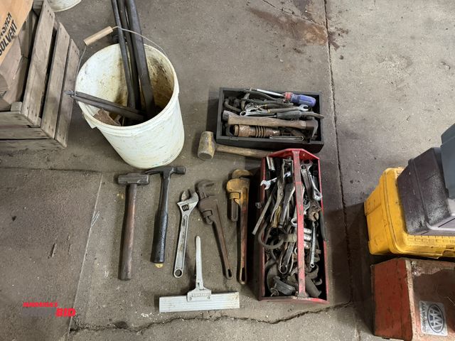Lot 1-1169 - Large lot of assorted tools, includes various hammers, adjustable wrenches, pipe wrenches, vise grip...