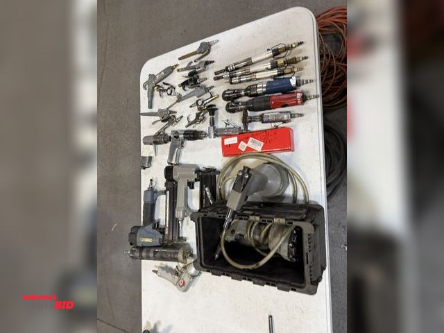 Lot 1-18869 - Large lot of assorted air tools, includes Porter Cable brad nailer, Performax 18-gauge nailer, Chica...
