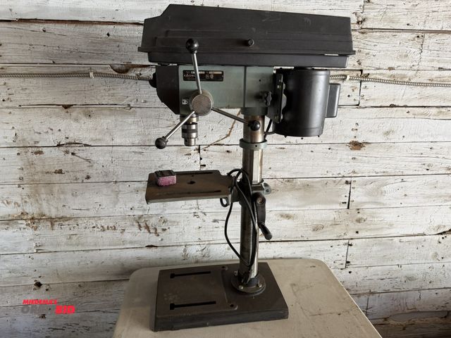 Lot 1-8364 - (1) Delta, 120V, single phase, 12" bench top drill press with a 13mm - 1/2" capacity chuck, 8" x 9" ...