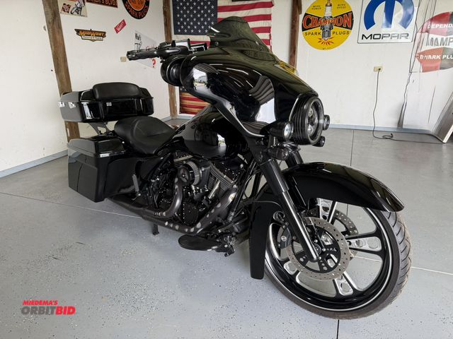 Lot 1-8100 - 2011 Harley Davidson FLHTP (1) customized motorcycle, 96 cubic inch, air cooled high performance mot...