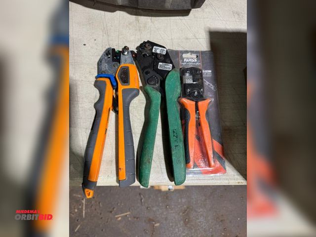 Lot 1-4196 - Lot of 4 assorted crimping tools, includes (1) Iwiss 3220, 32 to 20 gauge, (1) Paladin Telecommunica...