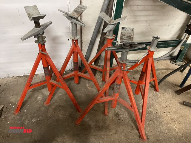 Lot 1-6239 - Lot of (5) Ridgid, model VJ-99, 12" to 28" adjustable screw type jack stands.