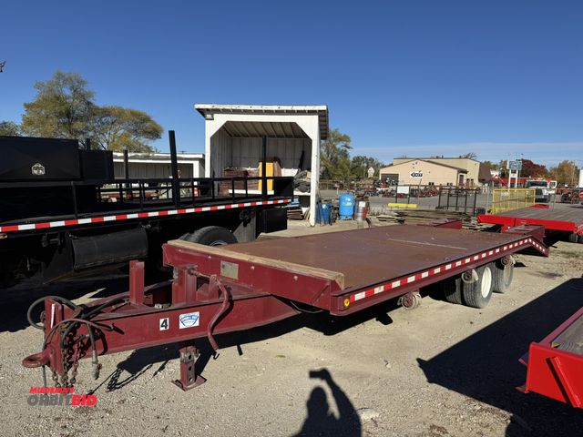 Lot 1-18275 - 1991 Trail King TK20-2400 Equipment Trailer tandem axle, 25,900 lb. GVWR, 19' bed load with 5' beave...