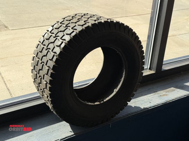 Lot 1-1294 - (1) Carlisle Turf-Saver, size 20x8.00-10, 4-ply equipment tire.