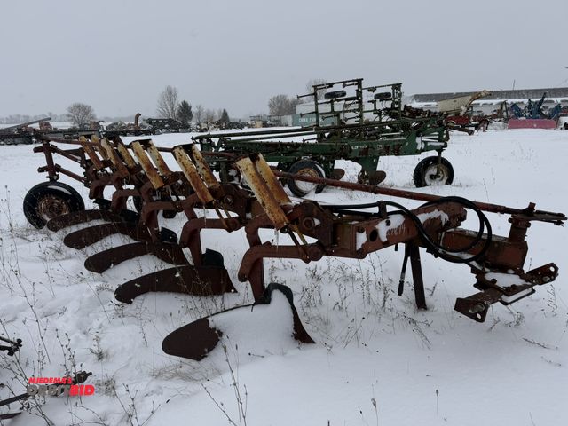 Lot 1-10430 - (1) International 710, 5-bottom moldboard plow, 2 pt. hitch, no visible ID tag.