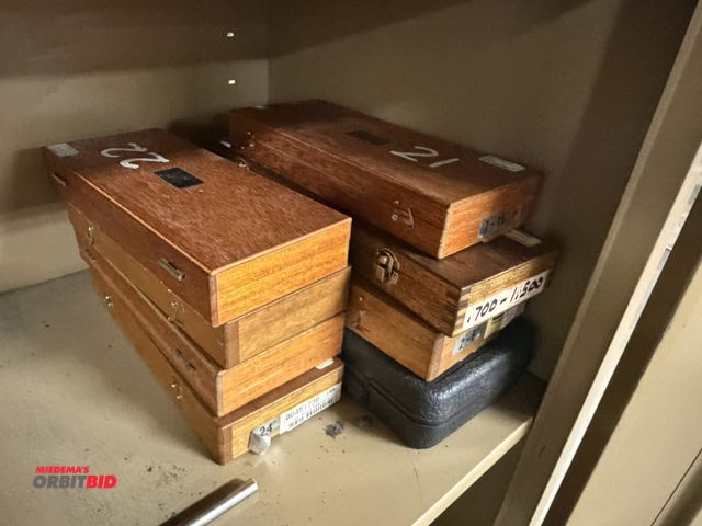 Lot 1-12396 - (8) various dial bore gauges, 7 with wood cases, 1 with plastic case, various brands.