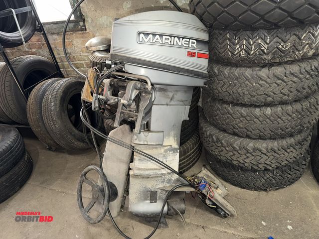 Lot 1-1261 - (1) Mercury Mariner 25 HP outboard motor with shifter, steering wheel, all wiring, and cables, was i...