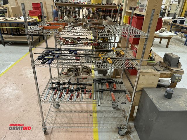 Orbitbid.com - Lot 1-16967 - (1) Uline wire rack, 48