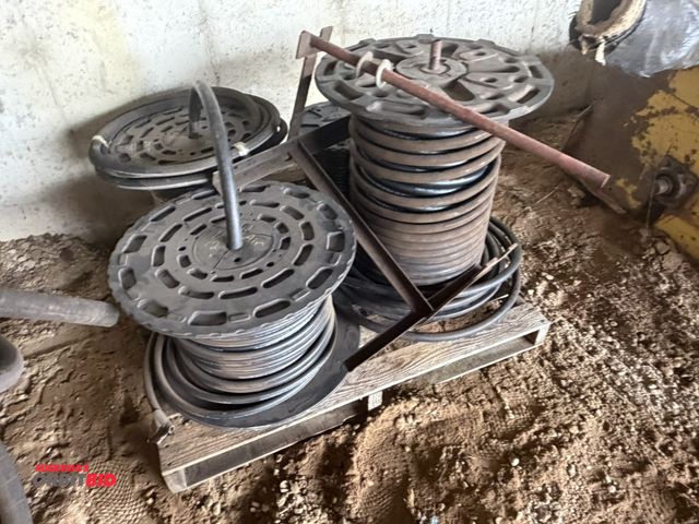 Lot 1-18289 - (4) partial spools of air hose, includes Parker 1/2", 200 PSI max, 3/8" air hose, Pioneer Farmax 3/4...