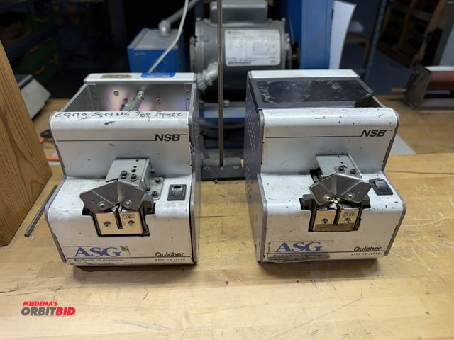 Lot 1-18859 - Lot of (2) Quicher NSB screw feeders.