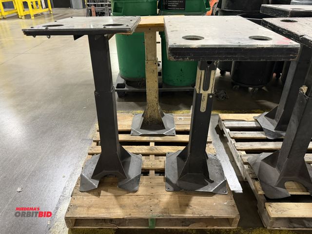 Lot 1-5359 - Lot of (1) adjustable height, heavy duty steel stand, with 28" x 19" wood composite top, includes (1...