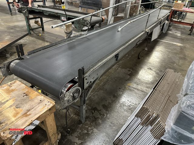 Lot 1-14381 - (1) Automotion approx. 24' 9" length x 25" width belt over roller conveyor, 220/440V 3 phase electri...