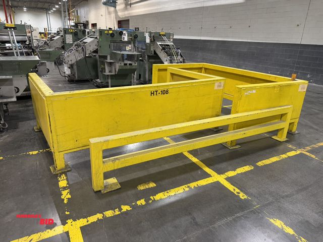 Lot 1-5652 - Lot of (3) steel guardrail sections, includes 2 @ 9' x approx. 5' x 36" tall, and Dual Rail part @ 1...