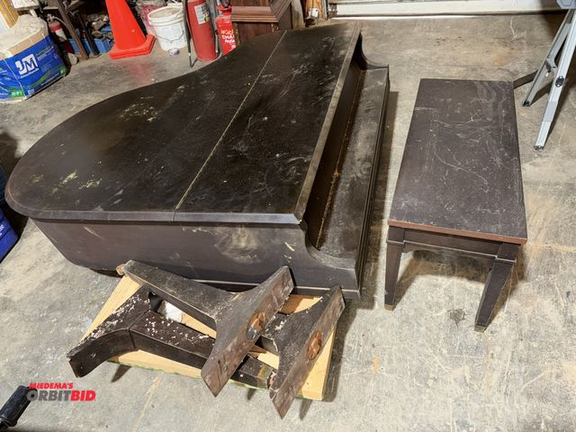 Lot 1-1508 - (1) Wurlitzer baby grand piano, for parts or restoration only, includes bench.