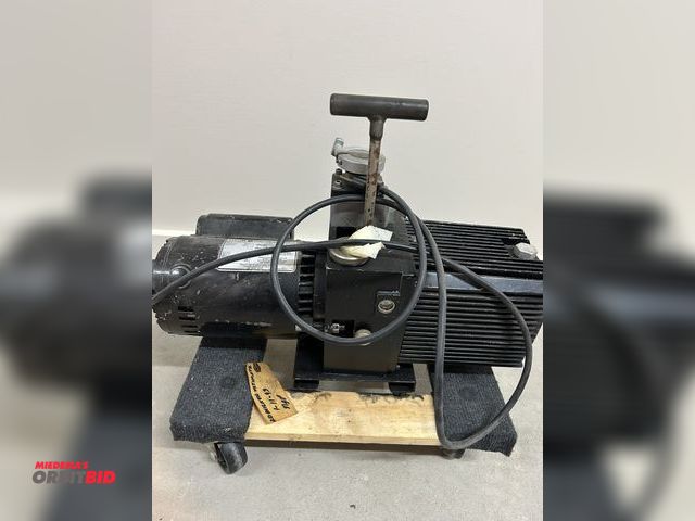 Lot 1-6443 - Sargent-Welch DirectTorr Vacuum Pump, Model 8821, 1/5 HP General Electric motor