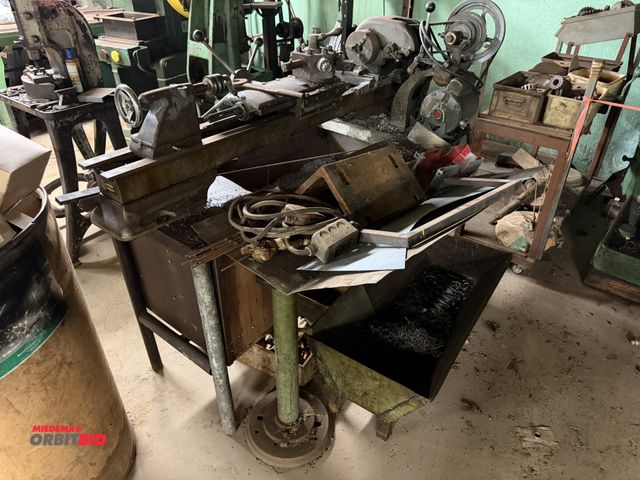 Lot 1-18508 - (1) Atlas lathe, model 0054, approx. 42" bed length, 110V, believed to be in working condition, winn...