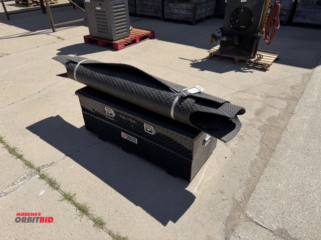 Lot 1-102548 - (1) Tractor supply diamond plate tool box and (1) rubber mat, previously used in Chevy Canyon truck