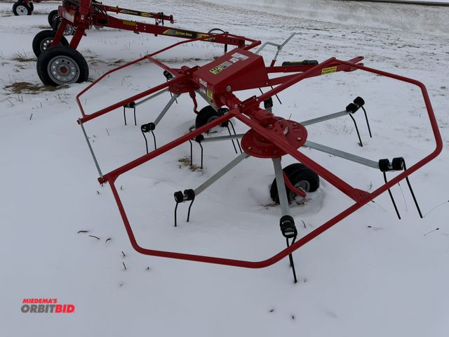 Lot 1-11724 - (1) new H &amp; S G2 LP hay tedder, 9' wide.