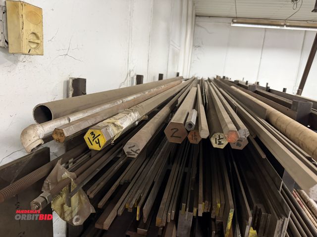 Lot 1-6433 - (1) 140.5" length x 72" height x 48" depth heavy duty steel cantilever rack with assorted steel item...