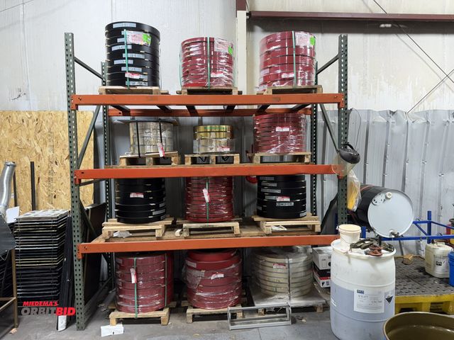 Lot 1-18783 - (1) section of Interlake pallet racking, includes (2) 10' tall x 42" wide uprights, (6) 9' long x 4"...