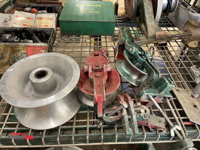 Lot 1-6211 - Lot of (2) Sherman &amp; Reilly, model XS-100A, snatch blocks, and (1) sheave pulley, 10 3/4" diamet...