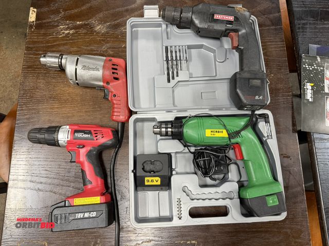 Lot 1-11069 - Lot of tools, including (1) Craftsman 8.4V rechargeable drill with battery, no charger, (1) Hyper To...