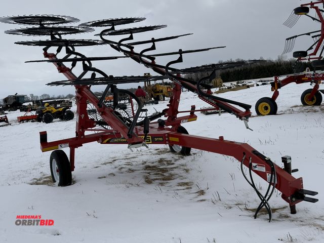 Lot 1-11727 - (1) H &amp; S 3110 Action Rake, model AR3110, S/N 321SS10043, 10-wheel action-60, rake is new.